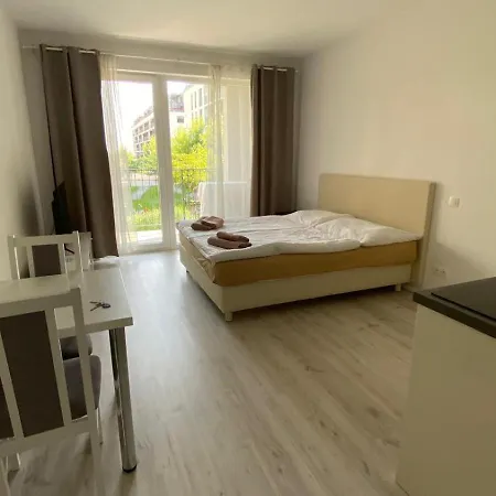 Apartman 1 With Terrace, Slnecnice, 18b *