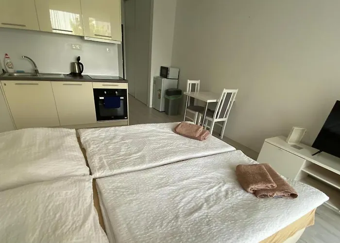 1 With Terrace, Slnecnice, 18b Apartmán Bratislava