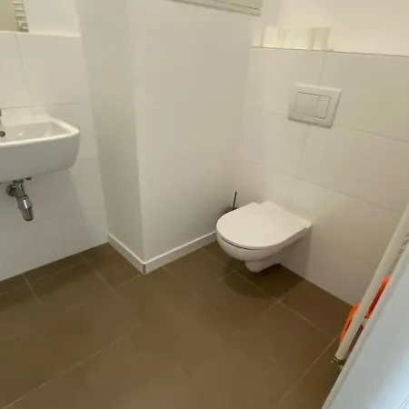 Apartment 1 With Terrace, Slnecnice, 18b *